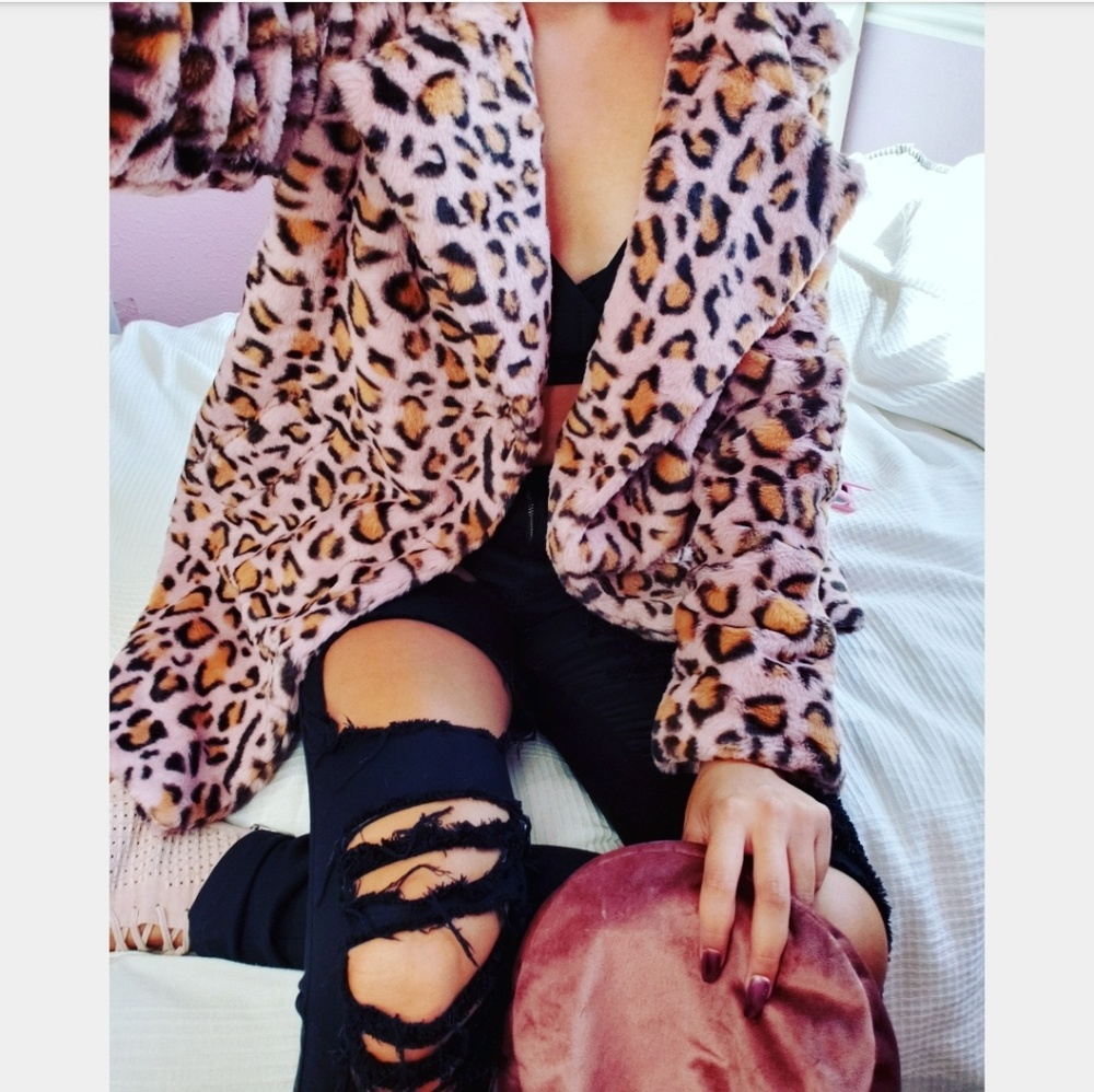 ποΈ//Bloggers Fave Collection// pink leopard coat - Picture 4 of 8